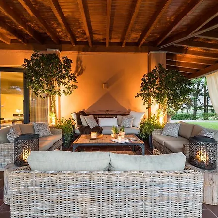 Los Pinos Вилла